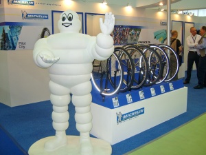 Michelin Man posing at the Taipei Cycle Day (courtesy of Rico Shen)