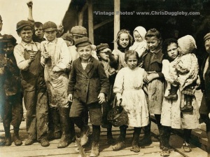 All these children are Oyster Shuckers (except the babies) at Dukate Co., Pass Christian, Mississippi, USA (1911)
